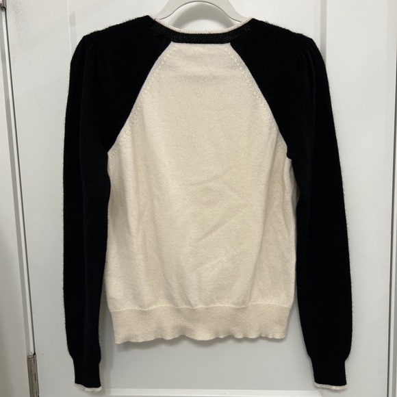 Veronica Beard Alberta cashmere raglan sweater in black and ivory size xs - Picture 8 of 9